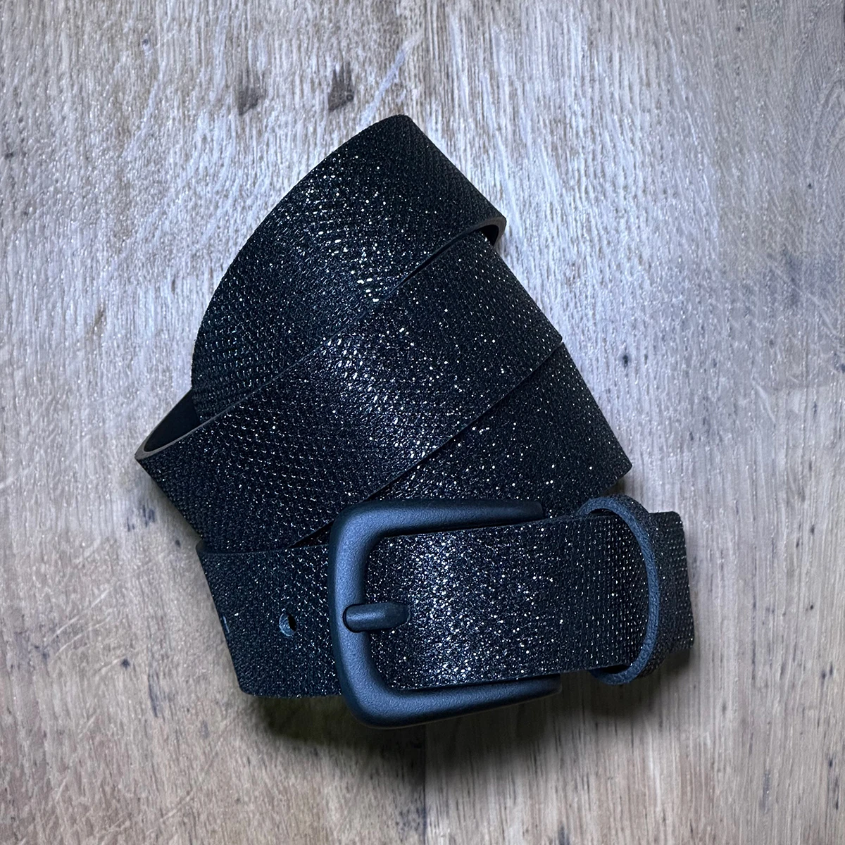 cintura fibbia ottone, cintura fibbia ricoperta, cinture donna ingrosso, cinture donna per negozi, cinture donna grossisti, cinture donna GDO, fornitore cinture donna, distributore cinture donna, vendita cinture donna b2b, cinture donna SIMPLYUP®, cinture donna alta qualità, cinture donna in pelle, cinture donna moda, cinture donna design, cinture donna tendenza, cinture donna eleganti, cinture donna classiche, cinture donna moderne, cinture donna sottili, cinture donna larghe, cinture donna reversibili, fibbie cinture donna, cinture donna accessorio, cinture donna outfit, cinture donna Made in Italy, cinture donna colorate, cinture donna nere, cinture donna marroni, cinture donna stampate, cinture donna intrecciate, cinture donna gioiello, cinture donna per abiti, cinture donna per pantaloni, cinture donna versatili, stock cinture donna, ingrosso accessori donna, acquistare cinture donna all'ingrosso, collezioni cinture donna, novità cinture donna, cinture donna resistenti, cinture donna durevoli, cinture donna uniche