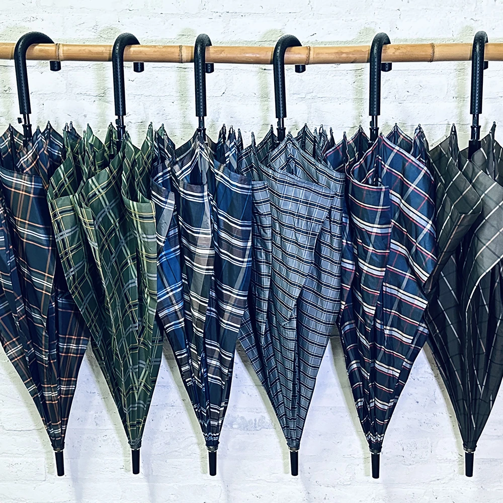 ombrelli lunghi uomo SIMPLYUP®, ombrelli uomo eleganti, ombrelli uomo classici, ombrelli uomo grandi, ombrelli uomo robusti, ombrelli uomo antivento, ombrelli uomo di design, ombrelli uomo business, ombrelli uomo automatici, ombrelli uomo manuali, ombrelli uomo anti-UV, ombrelli uomo qualità, ombrelli uomo lusso, ombrelli uomo tinta unita, ombrelli uomo neri, ombrelli uomo blu, ombrelli uomo grigi, ombrelli uomo scozzesi, ombrelli uomo con impugnatura legno, ombrelli uomo con impugnatura curva, ombrelli uomo alta densità, ombrelli uomo poliestere, ombrelli uomo tinto filo, ombrelli uomo raso, ombrelli uomo in fibra, ombrelli uomo in acciaio, ombrelli uomo rinforzati, ombrelli uomo professionali, ombrelli uomo da passeggio, ombrelli uomo regalo, ombrelli uomo per negozi, ombrelli uomo ingrosso, fornitore ombrelli lunghi uomo, stock ombrelli uomo, acquisto ombrelli uomo b2b, collezioni ombrelli uomo, novità ombrelli lunghi uomo SIMPLYUP®, ombrelli uomo pratici, ombrelli uomo resistenti, ombrelli uomo stile